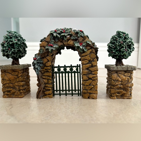 Department 56 Village Stone Corner Posts with Holly Tree and Stone Archway - Picture 1 of 11